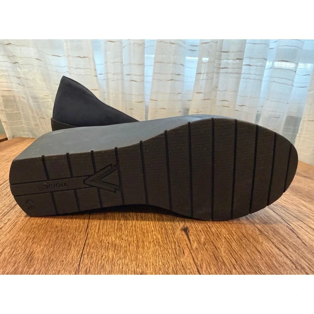 Vionic Navy Blue Wedge Flats